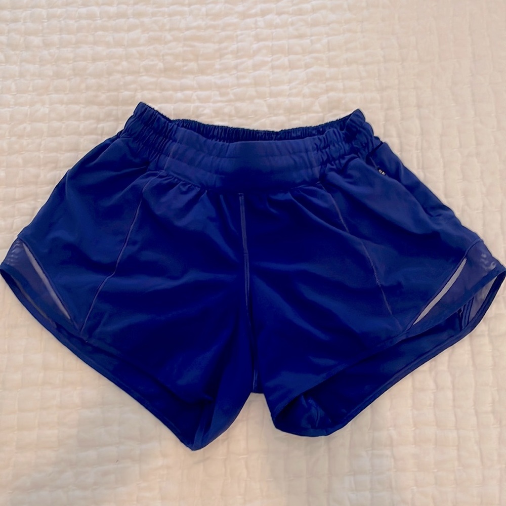 Lululemon low-rise hotty hot lined shorts. Size 4, 4 inch inseam